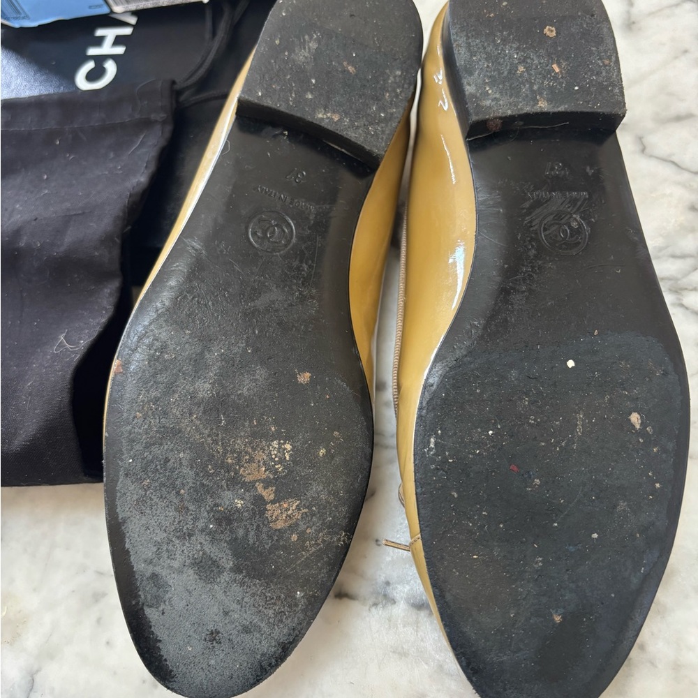 CHANEL patent calfskin ballerina  flats size 37 in beige pat - Picture 5 of 16
